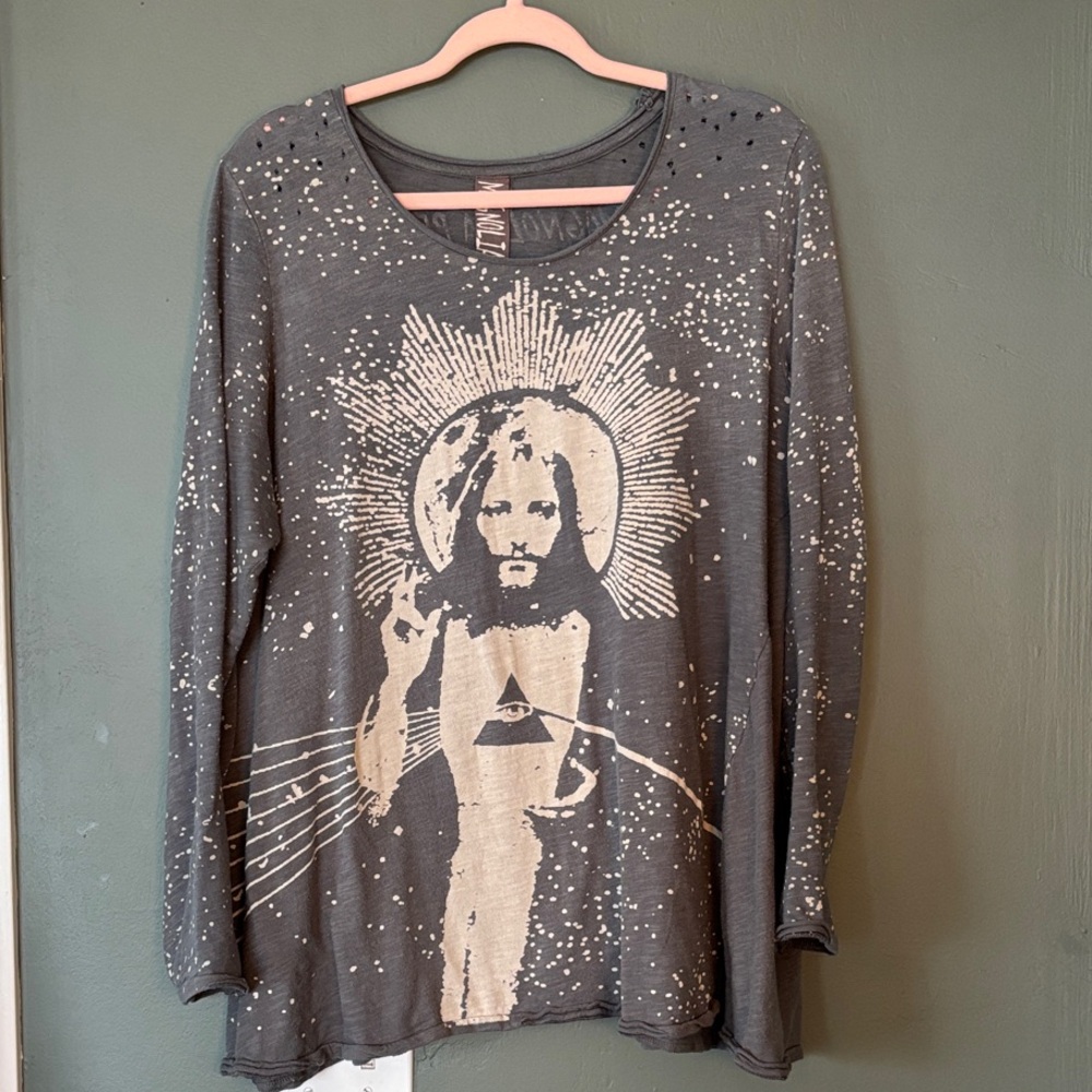Magnolia Pearl Halo T Top in Ozzy. OS